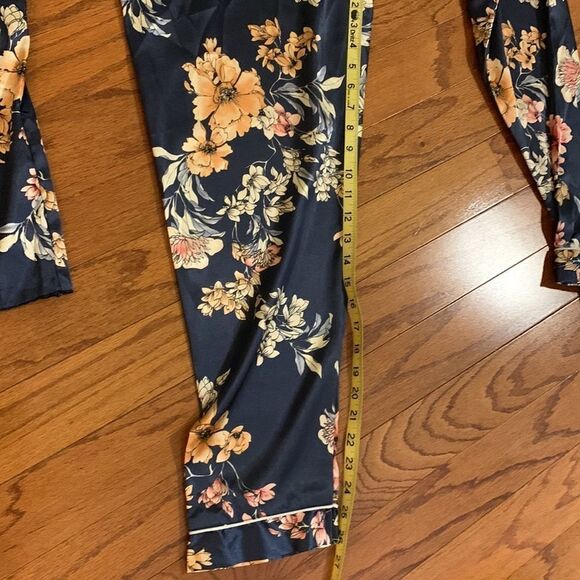 Size Medium New in package three-piece pajama set - Picture 7 of 10